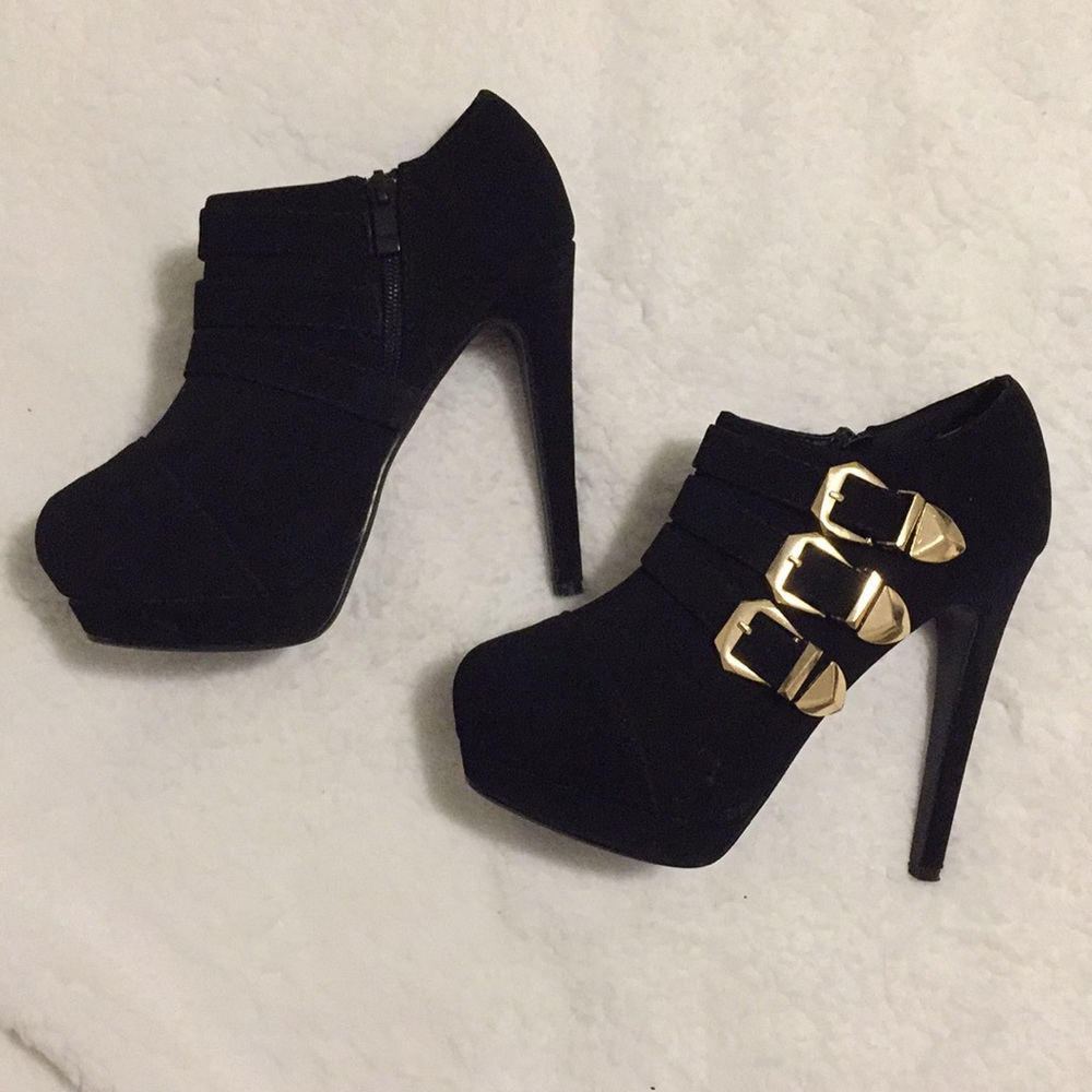 Black boots